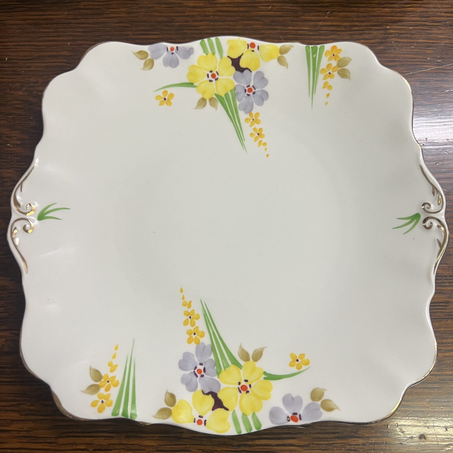 Curated visual reference: Antique Art Deco Tea Set China Reference: An Art Deco Tea Set By Roslyn China